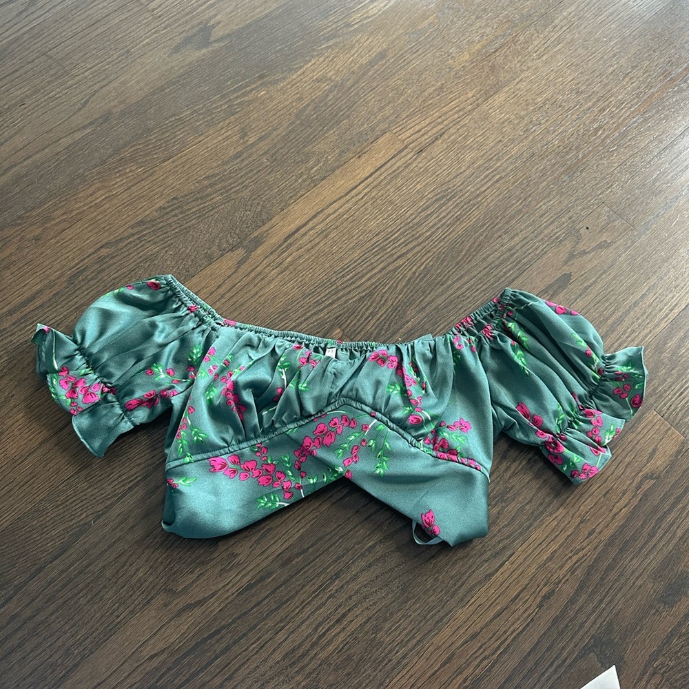 Hello Molly Green Floral Off The Shoulder Crop Top